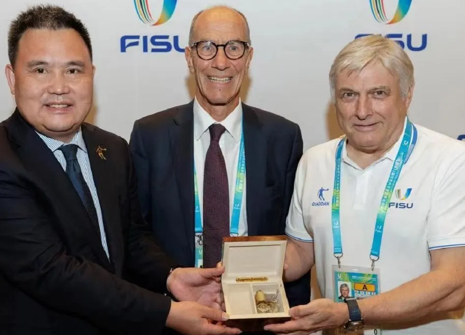 意昂体育4 -〈意昂4登录即享,美好时光〉